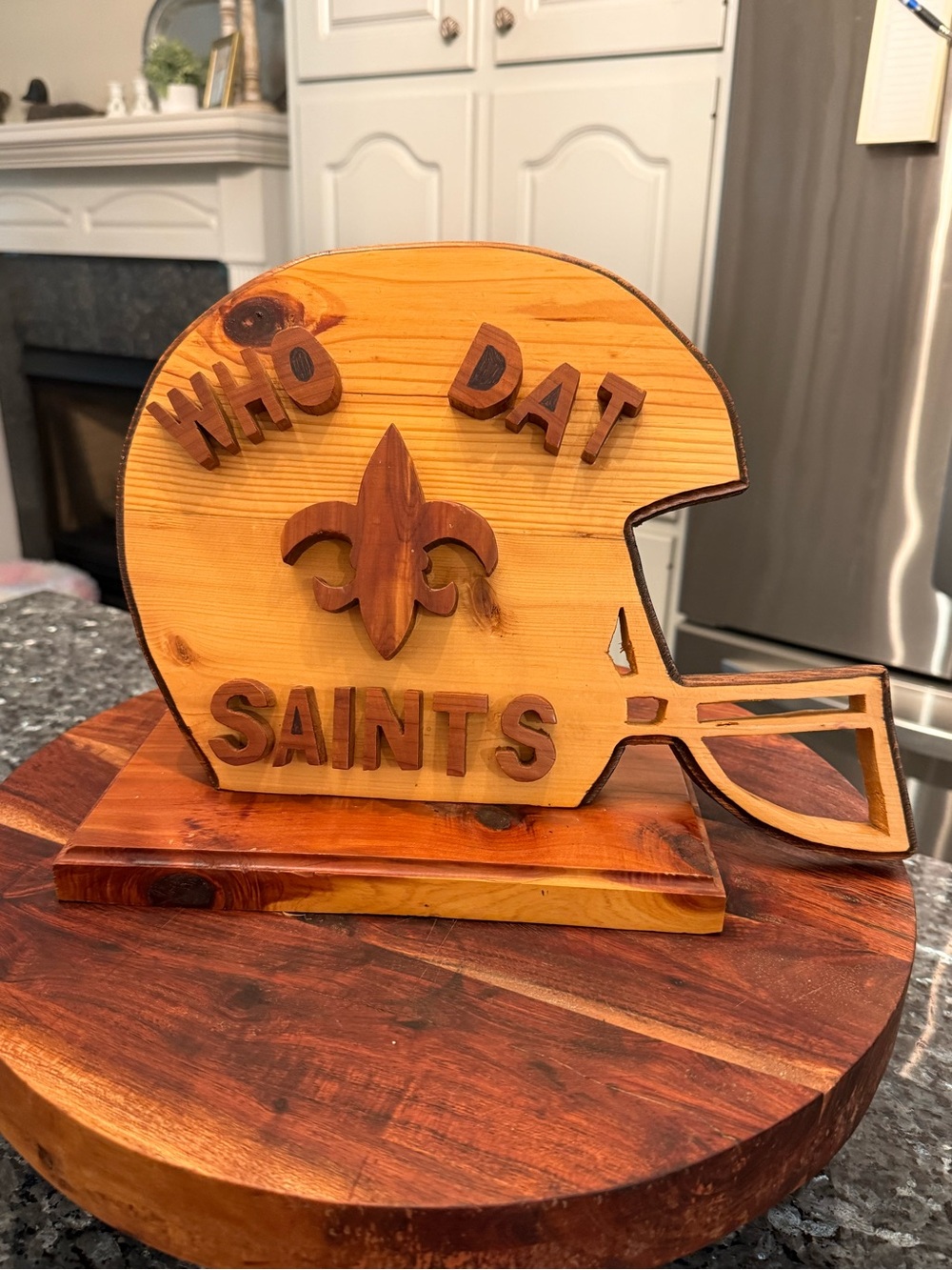 Handmade rustic wooden plaque Shelf Sit New Orleans Saints helmet NFL Football